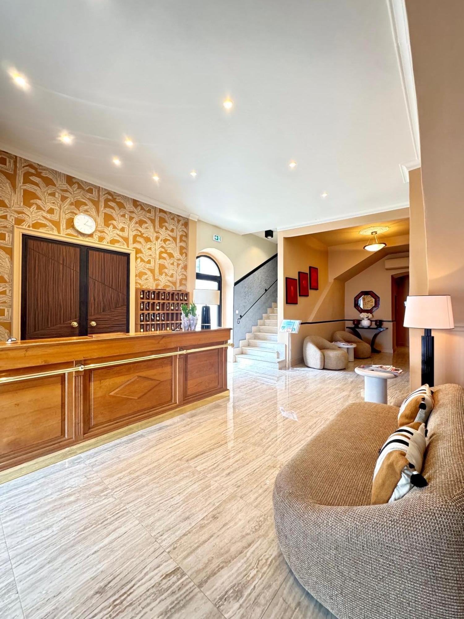 Hotel Restaurant Christophe Colomb Calvi  Kültér fotó